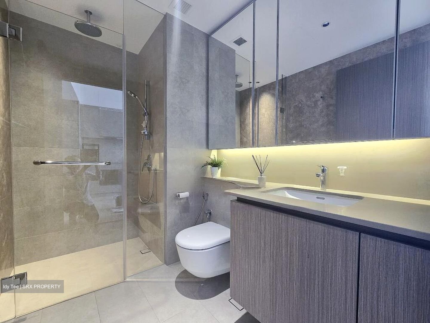 Seaside Residences (D15), Apartment #457306571